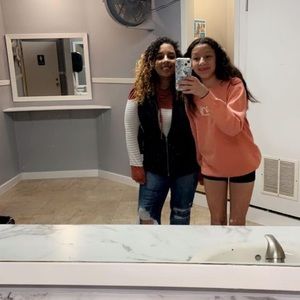 Meet your Posher, Ciara